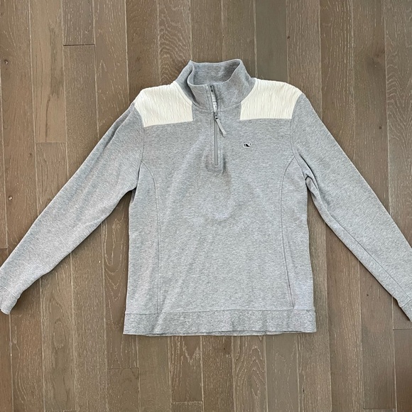 Vineyard Vines Tops - Vineyard Vines Gray and White Quarter-Zip Pullover
